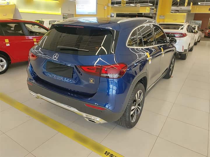 Фото 7 - Mercedes-Benz GLA-Class