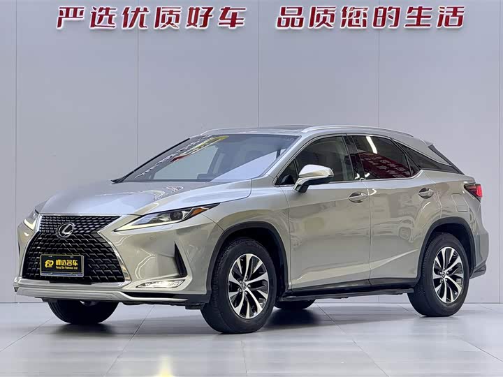 Фото 1 - Lexus RX