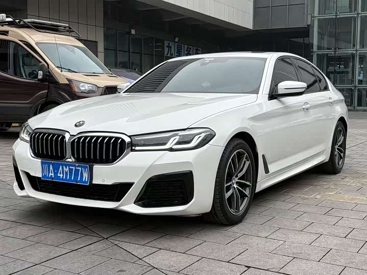 Фото 1 - BMW 5 Series