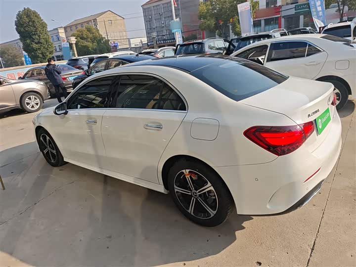 Фото 5 - Mercedes-Benz A-Class