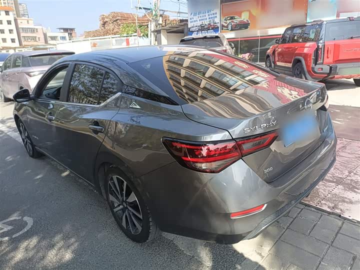 Фото 5 - Nissan Sylphy