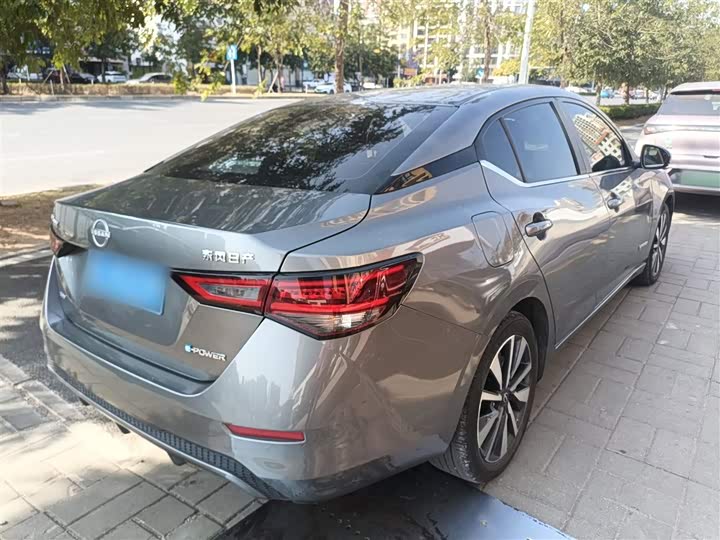 Фото 7 - Nissan Sylphy