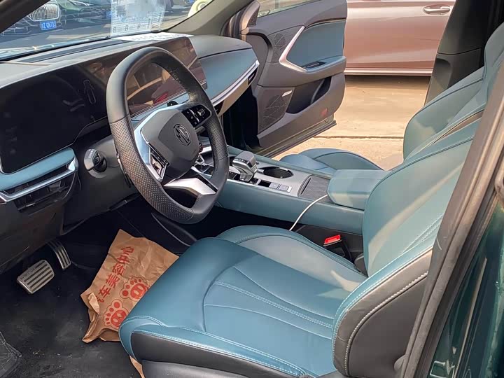 Фото 7 - MG Motor 7