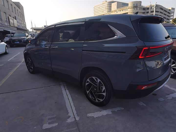 Фото 5 - Hyundai Custo