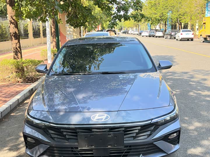 Фото 2 - Hyundai Elantra N line