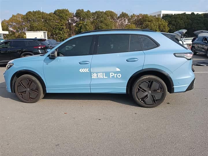 Фото 5 - Volkswagen Tiguan L Pro