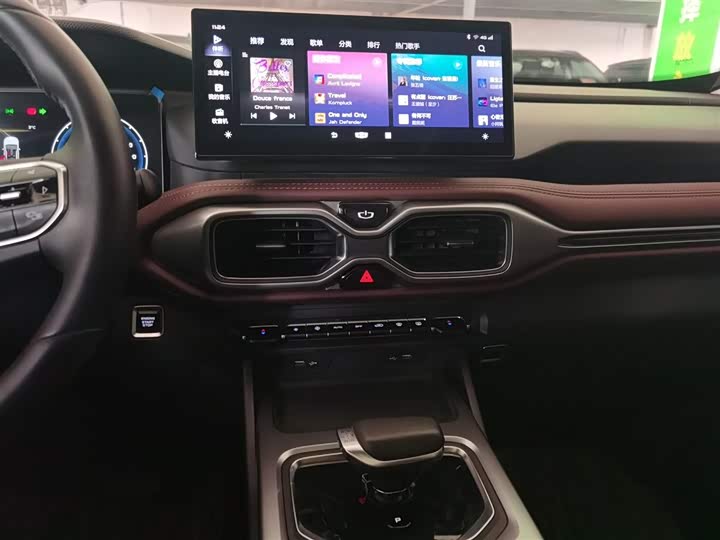 Фото 5 - Geely Okavango