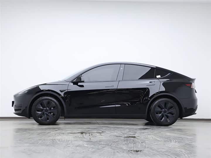 Фото 5 - Tesla Model Y