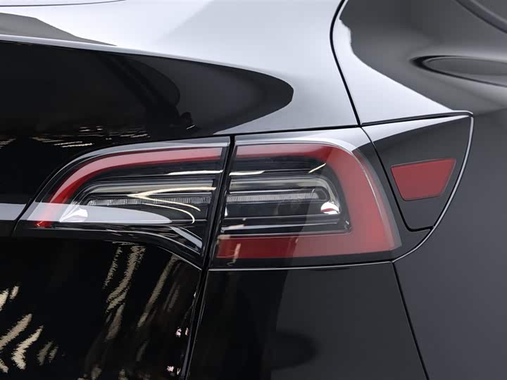 Фото 7 - Tesla Model Y