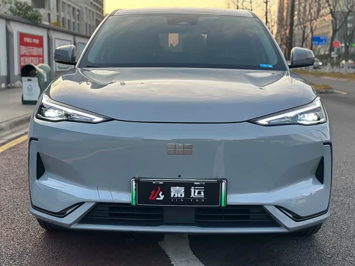 Фото 2 - Geely Galaxy E5