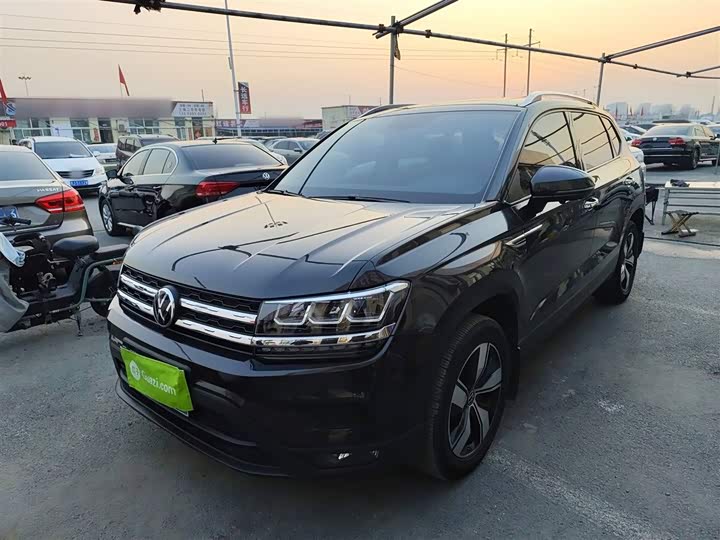 Фото 2 - Volkswagen Tharu