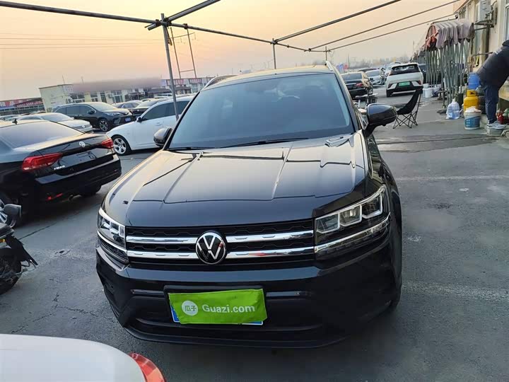 Фото 3 - Volkswagen Tharu