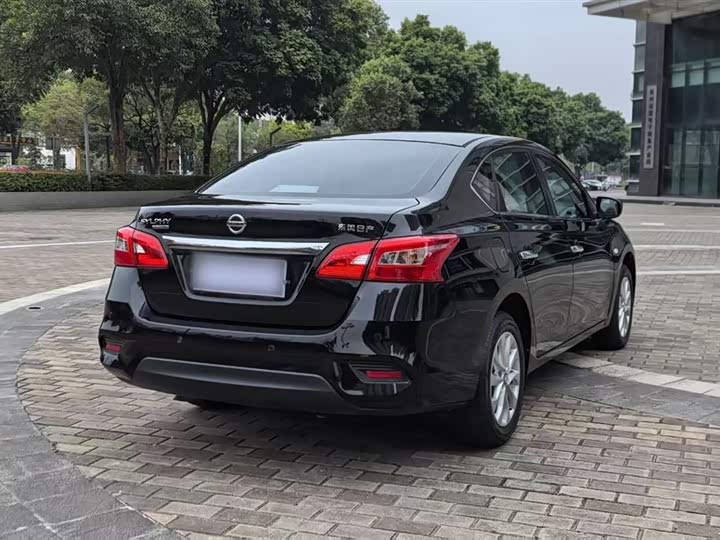 Фото 7 - Nissan Sylphy