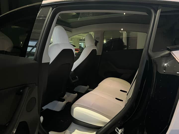 Фото 5 - Tesla Model Y