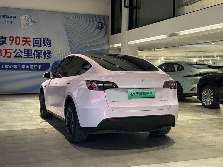 Фото 9 - Tesla Model Y