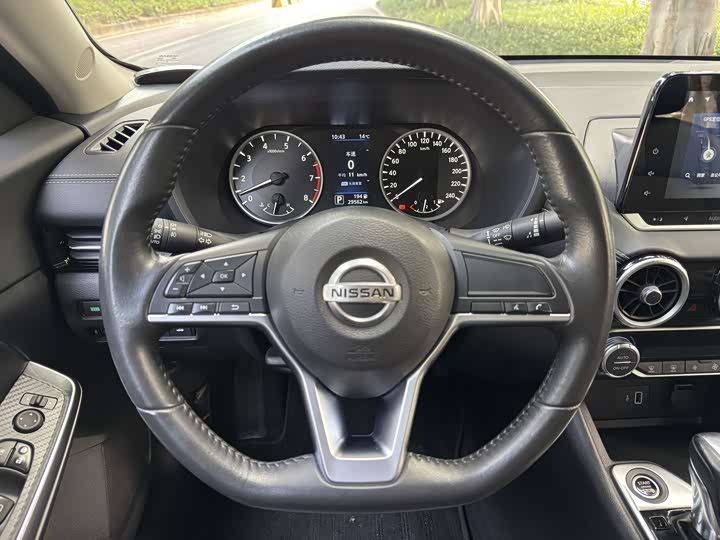 Фото 9 - Nissan Sylphy