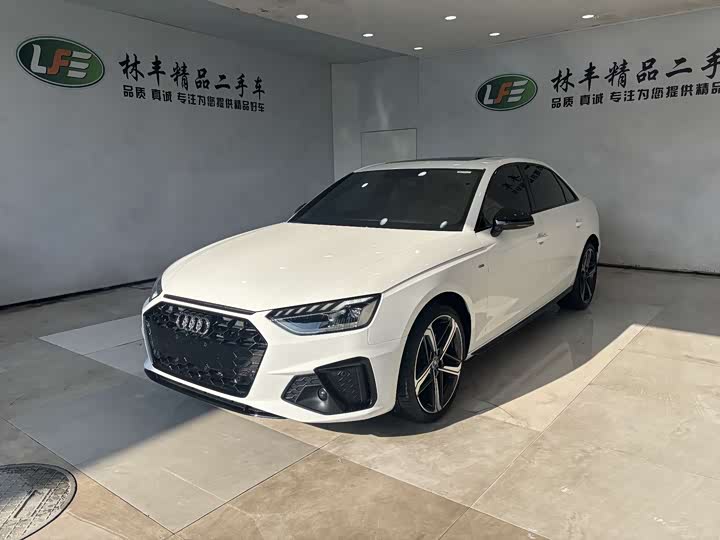 Фото 1 - Audi A4L