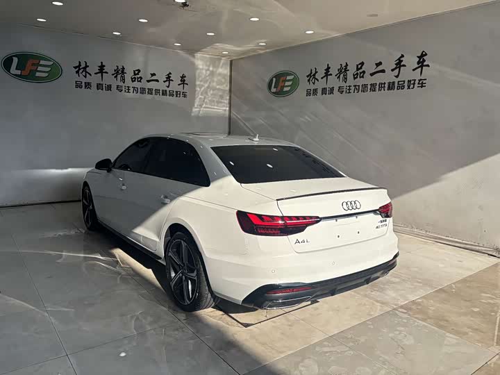 Фото 7 - Audi A4L