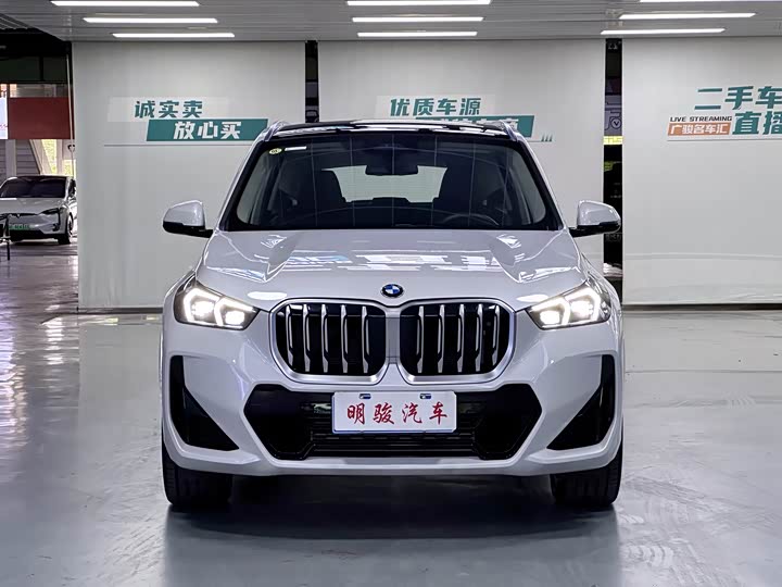 Фото 2 - BMW X1