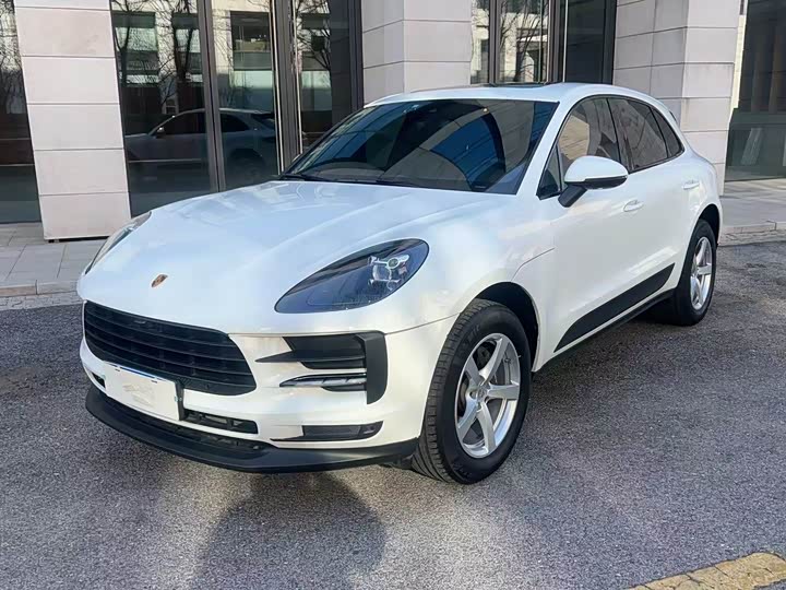 Фото 1 - Porsche Macan