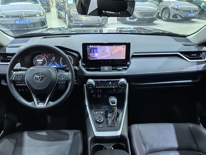 Фото 3 - Toyota Wildlander