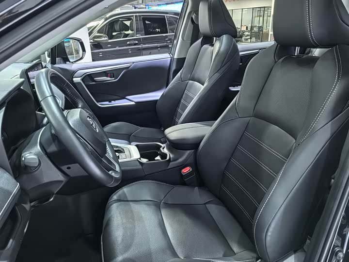 Фото 5 - Toyota Wildlander