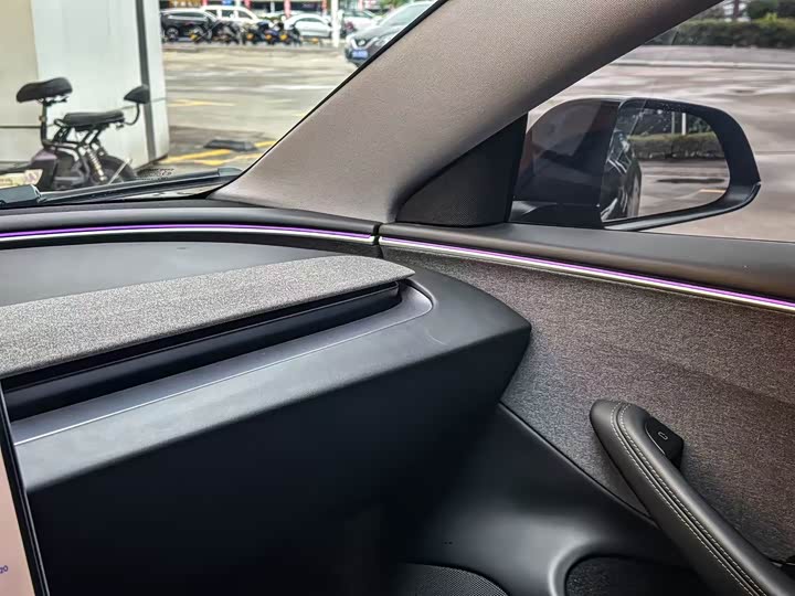 Фото 7 - Tesla Model 3