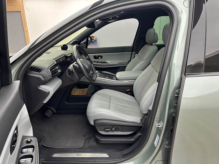 Фото 6 - Nio ES8