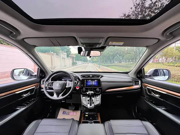 Фото 6 - Honda CR-V