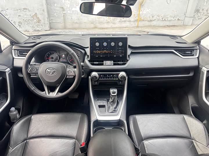 Фото 7 - Toyota Wildlander