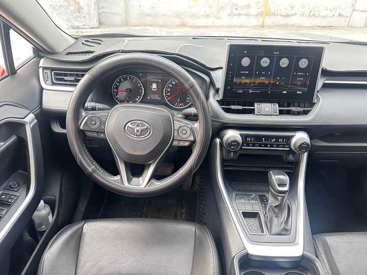 Фото 8 - Toyota Wildlander