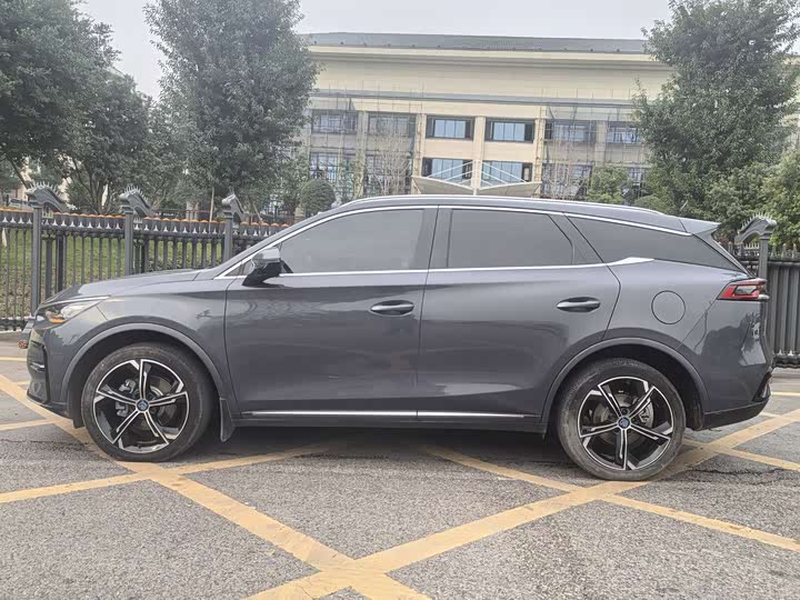 Фото 4 - BYD Tang Hybrid/EV