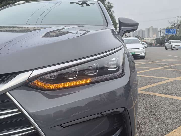 Фото 6 - BYD Tang Hybrid/EV