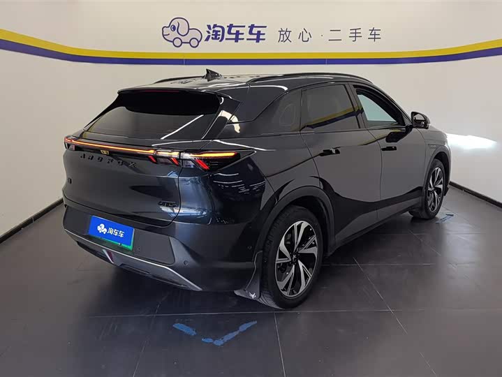 Фото 3 - BAIC Arcfox Alpha T5