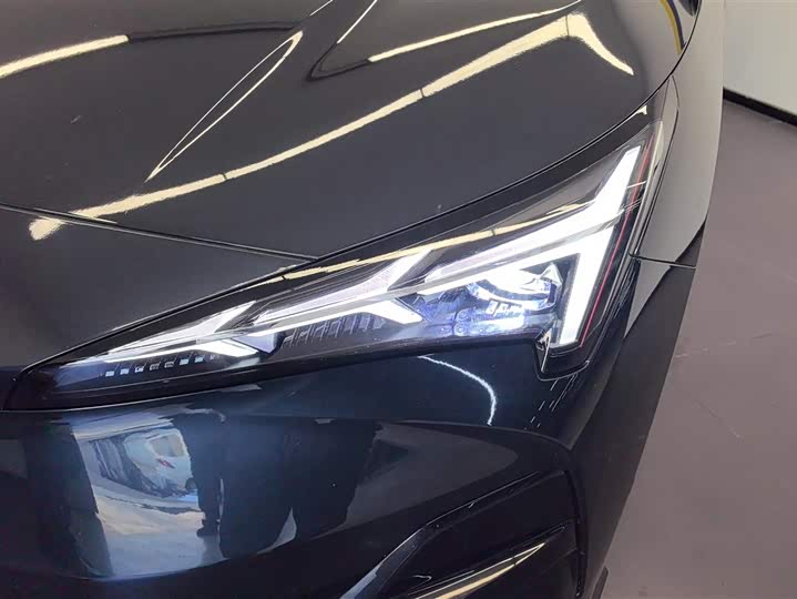 Фото 5 - BAIC Arcfox Alpha T5