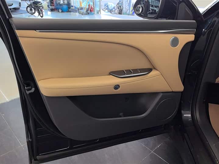 Фото 7 - BAIC Arcfox Alpha T5