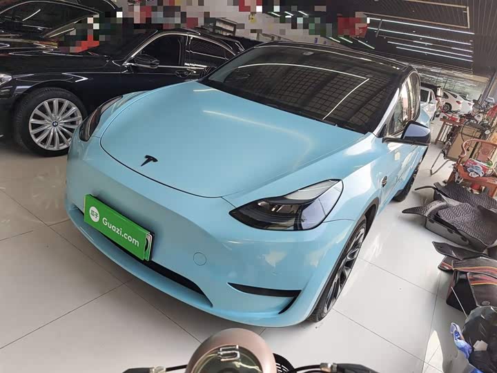 Фото 1 - Tesla Model Y