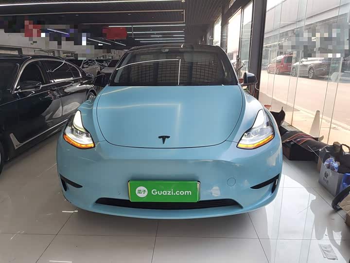Фото 3 - Tesla Model Y