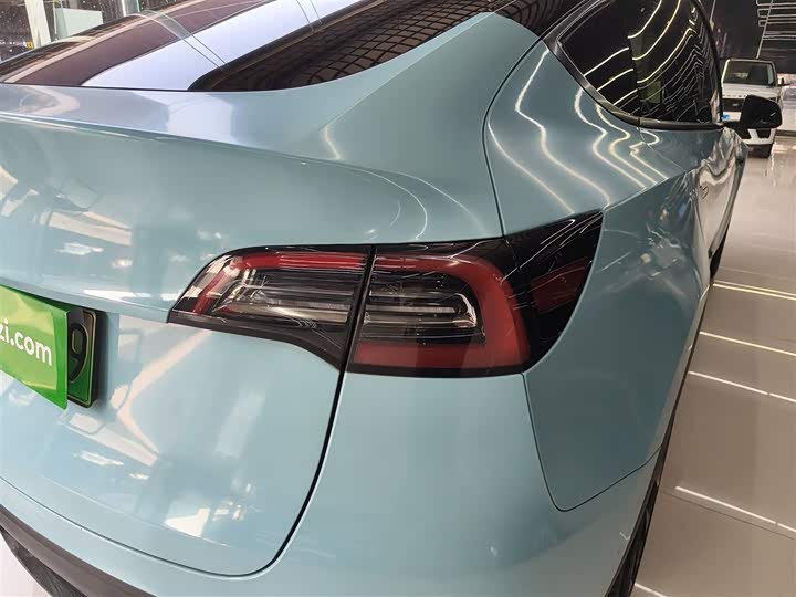 Фото 8 - Tesla Model Y