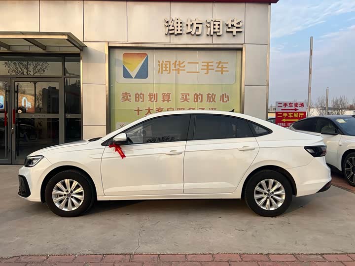 Фото 2 - Volkswagen Lavida