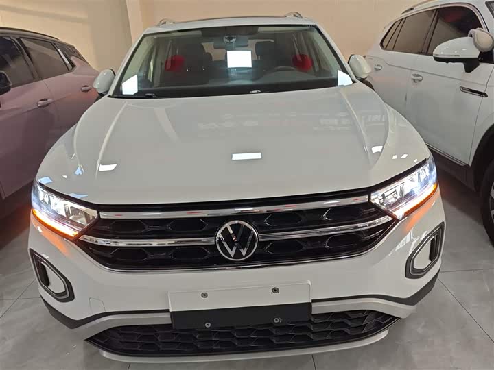 Фото 3 - Volkswagen T-Roc