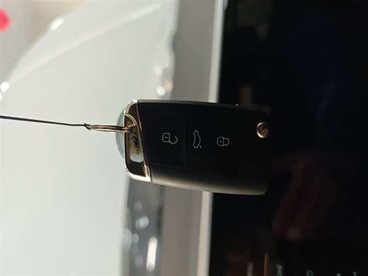 Фото 9 - Volkswagen T-Roc