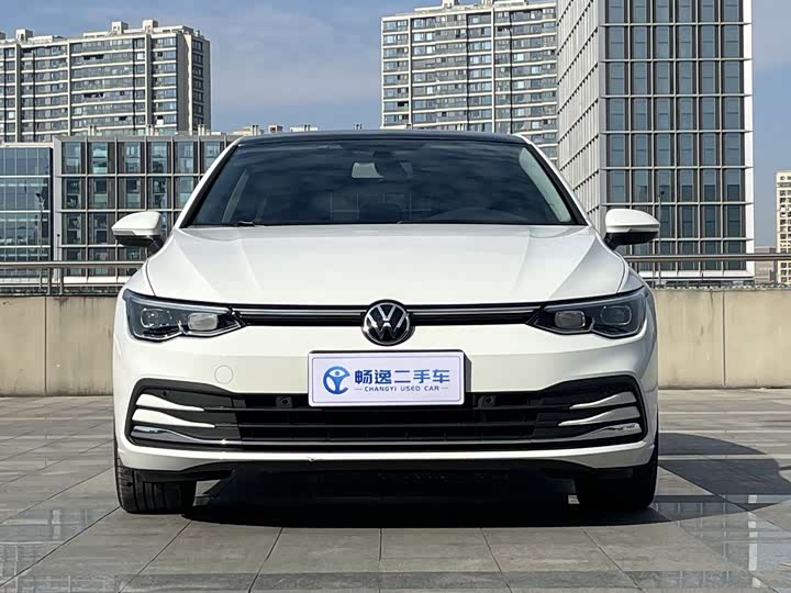 Фото 2 - Volkswagen Golf