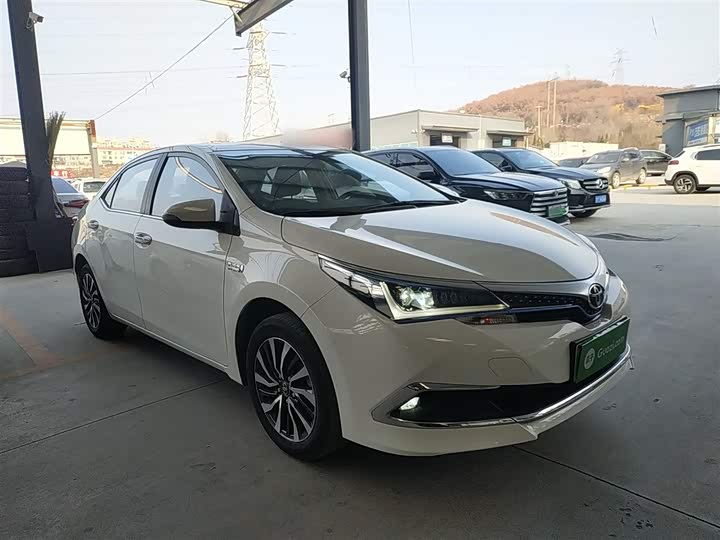 Фото 4 - Toyota Corolla Hybrid