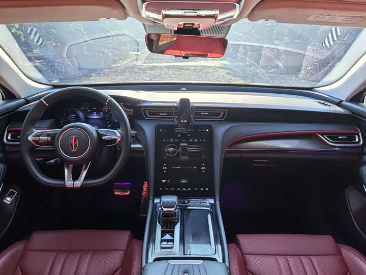 Фото 9 - Hongqi H6