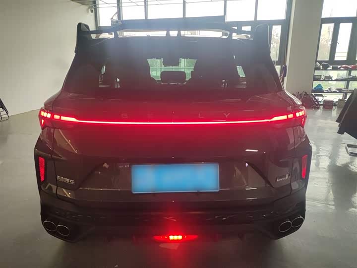 Фото 6 - Geely Coolray