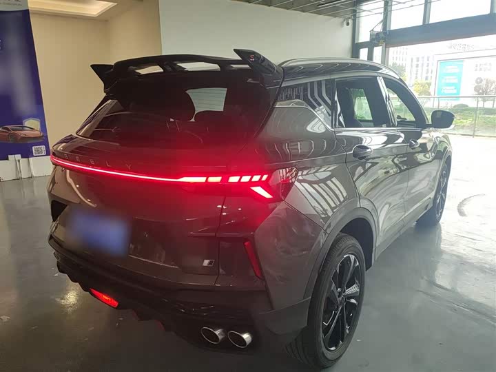 Фото 7 - Geely Coolray