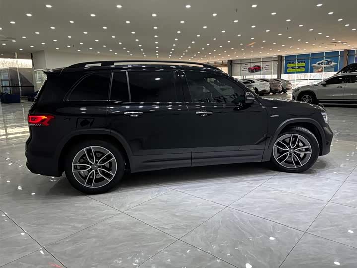 Фото 2 - Mercedes-Benz GLB-Class AMG