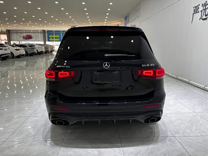 Фото 4 - Mercedes-Benz GLB-Class AMG