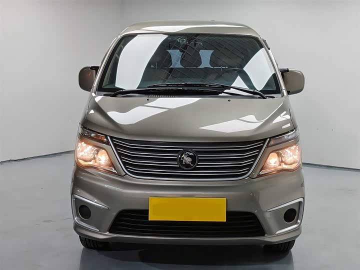 Фото 5 - Dongfeng Forthing Lingzhi M5